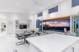 Casa Rincon De Mar: 3-Bedroom Ocean-View Home in Exclusive Mar Vista