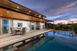 Casa Rincon De Mar: 3-Bedroom Ocean-View Home in Exclusive Mar Vista