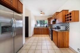 Casa Cali: Modern 3-Bedroom Turnkey Home in Pacific Residences - Minutes from Tamarindo Beach
