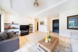 Casa Cali: Modern 3-Bedroom Turnkey Home in Pacific Residences - Minutes from Tamarindo Beach