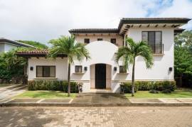 Casa Cali: Modern 3-Bedroom Turnkey Home in Pacific Residences - Minutes from Tamarindo Beach