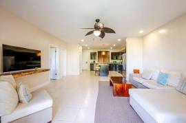 Coastal Calm Condo: Renovated 1-Bedroom in PACIFICO, Playas del Coco
