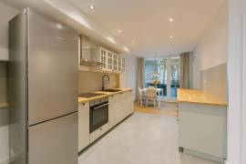 Ready to move! Bright & Furnished 2-Bedroom 2 Balconies in Friedrichshain
