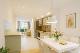 Ready to move! Bright & Furnished 2-Bedroom 2 Balconies in Friedrichshain