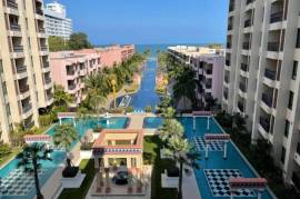 Stunning 3 Bed Condo with Sea and Pool View in town