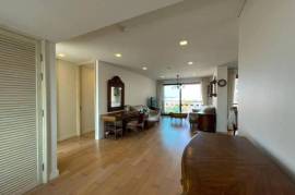 Stunning 3 Bed Condo with Sea and Pool View in town