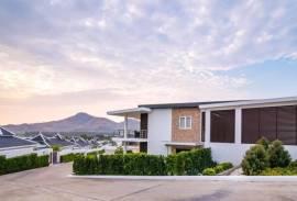 High Quality Terrace Units on Exclusive Estate
