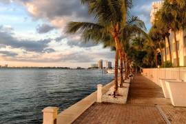 650 West Avenue 2905, Miami Beach, FL 33139