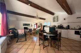 2 room, 57m2 Apartment for sale in Pezenas - 133 000 € *
