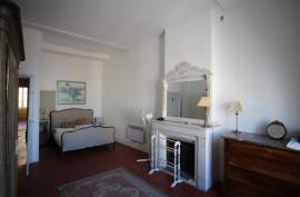 6 room, 225m2 Bourgeois style house for sale in Nissan lez enserune - 210 000 € *