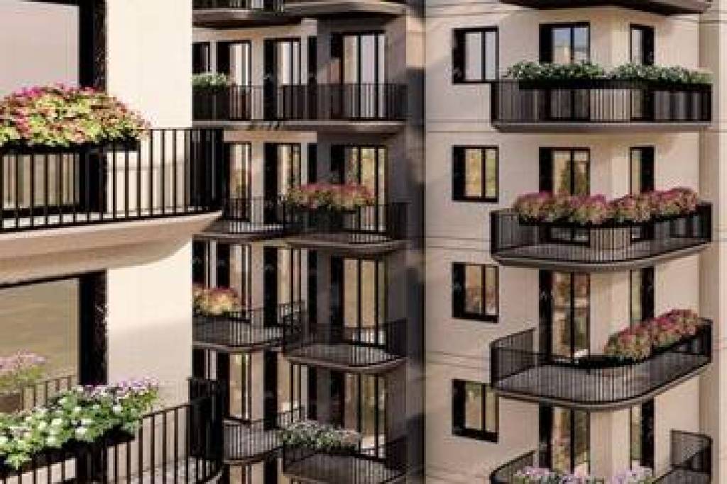 2-Bedroom Apartment for Sale in Saranda – Mitat Hoxha Street, 100m from the Sea