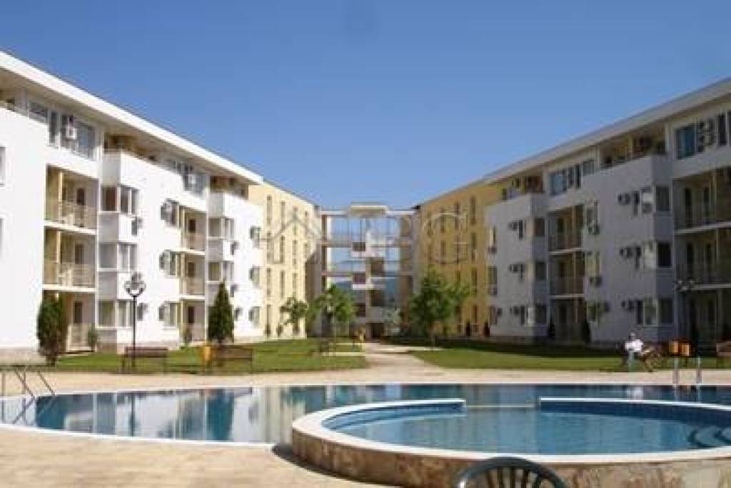 Меблированная квартира с 2 комнатами и видом на бассейн | Holiday Fort Golf Club, Солнечный берег