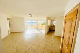 APPARTEMENT DE 101M2 VUE MER ET RIVIERE