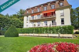 Lumineux F4 avec balcon, suite parentale et double parking – Résidence Sainte Marie