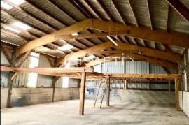 Hangar sur terrain