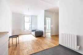 Très beau 2 pièces rénové à 200m du métro Château de Vincennes