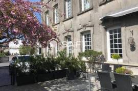maison familliale avec de beaux volumes