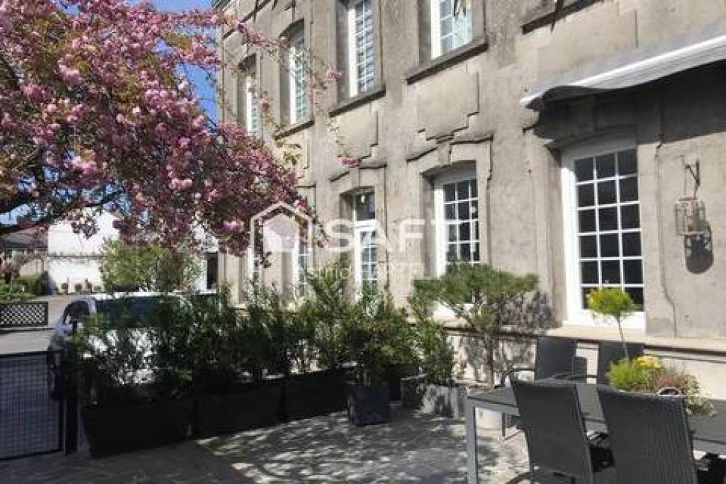 maison familliale avec de beaux volumes