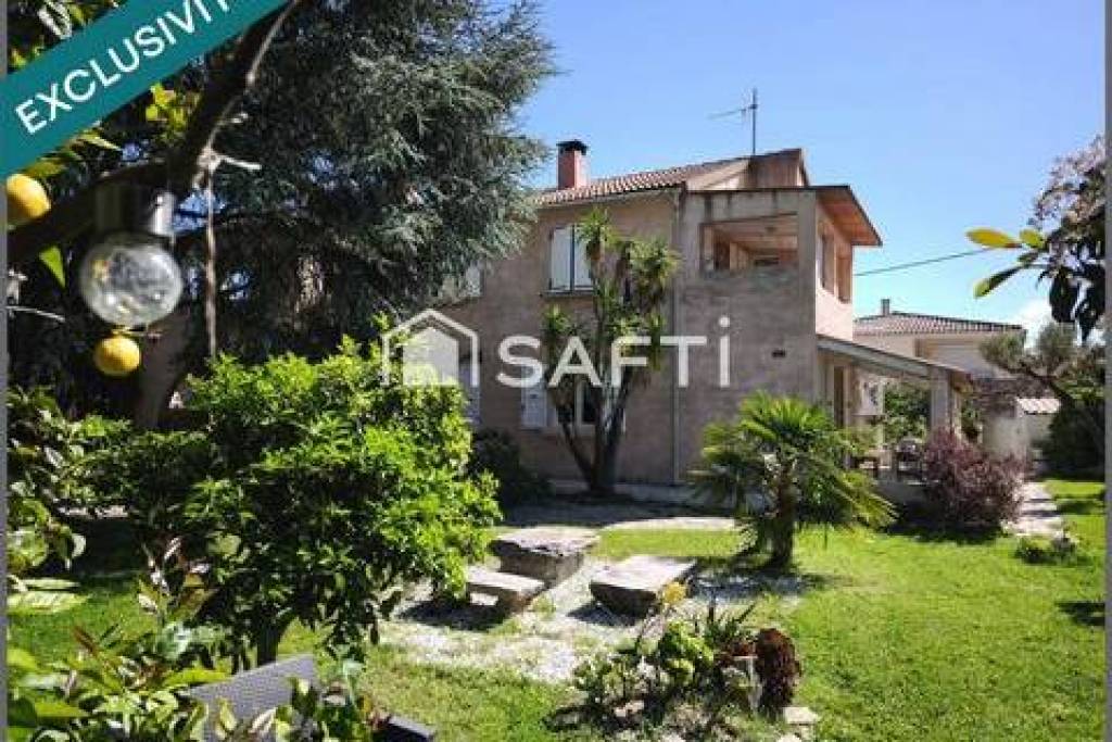 Grande villa fort potentiel