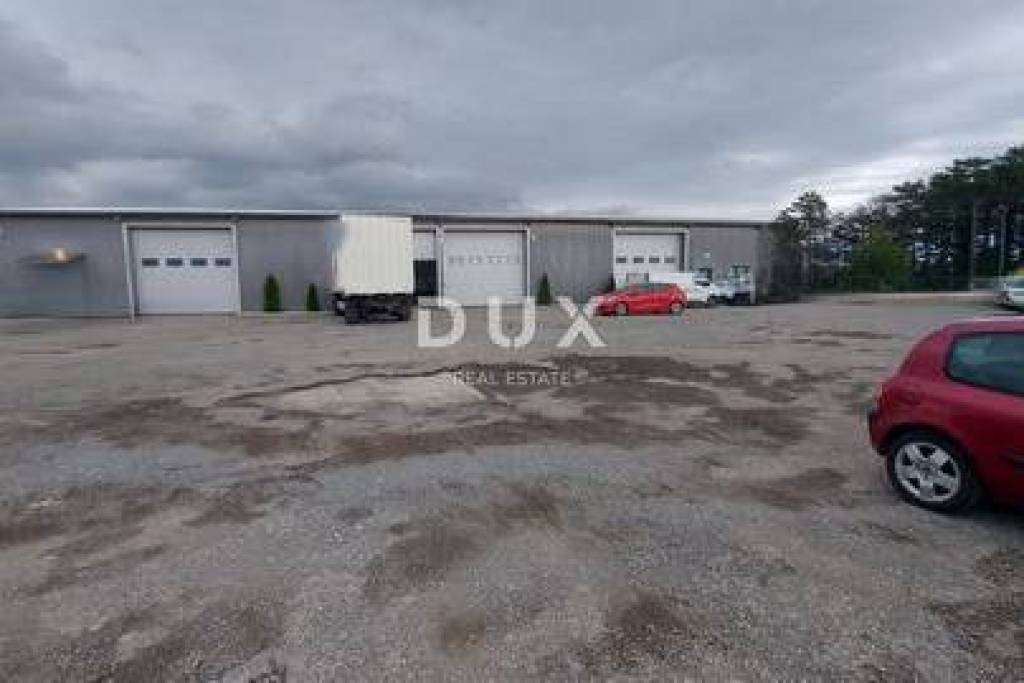 RIJEKA, ČAVLE - farm building 380 m2, on building land of 3763 m2
