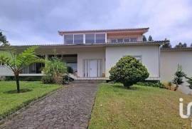 Casa / Villa T3 em Ossela de 336 m²