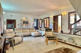 5 Bedroom Villa For Sale