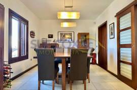 5 Bedroom Villa For Sale