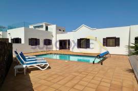 5 Bedroom Villa For Sale