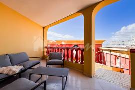 1 Bedroom Apartment in Laguna Park II Complex For Sale In San Eugenio LP13217
