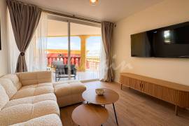1 Bedroom Apartment in Laguna Park II Complex For Sale In San Eugenio LP13217