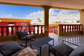 1 Bedroom Apartment in Laguna Park II Complex For Sale In San Eugenio LP13217