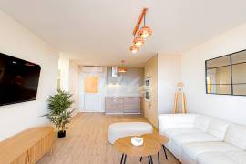 1 Bedroom Apartment in Laguna Park II Complex For Sale In San Eugenio LP13217