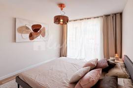 1 Bedroom Apartment in Laguna Park II Complex For Sale In San Eugenio LP13217