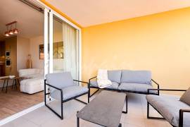 1 Bedroom Apartment in Laguna Park II Complex For Sale In San Eugenio LP13217