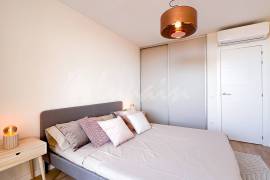 1 Bedroom Apartment in Laguna Park II Complex For Sale In San Eugenio LP13217