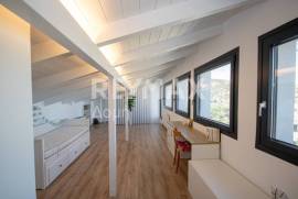 Maisonette 343 sq.m for sale