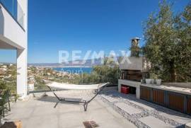 Maisonette 343 sq.m for sale
