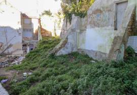 Land of 60 m2 for construction in the historic center