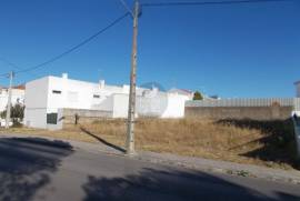 Plot of 420 m2 for construction of a house.