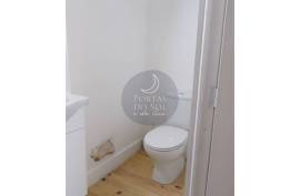 Building with 3 Rented Apartments - INVESTMENT