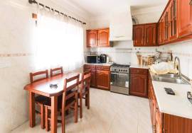 4 bedroom villa with garage and barbecue and patio.