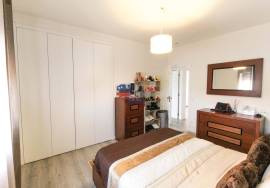 4 bedroom villa with garage and barbecue and patio.