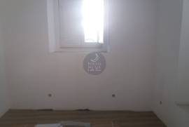 1 bedroom apartment under renovation in the center of Santarém