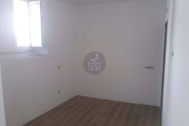 1 bedroom apartment under renovation in the center of Santarém