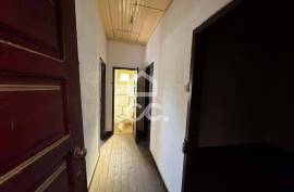 Unique opportunity, independent building, with great potential for profitability