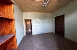 Unique opportunity, independent building, with great potential for profitability