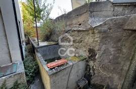 Unique opportunity, independent building, with great potential for profitability