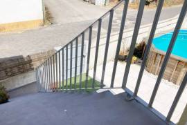 Moradia T2 Renovada com Garagem em Olho Marinho, Óbidos