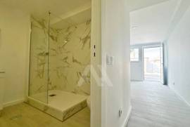 Apartamento T1 na Abrunheira com Luz e Água Incluídas