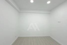Apartamento T1 na Abrunheira com Luz e Água Incluídas